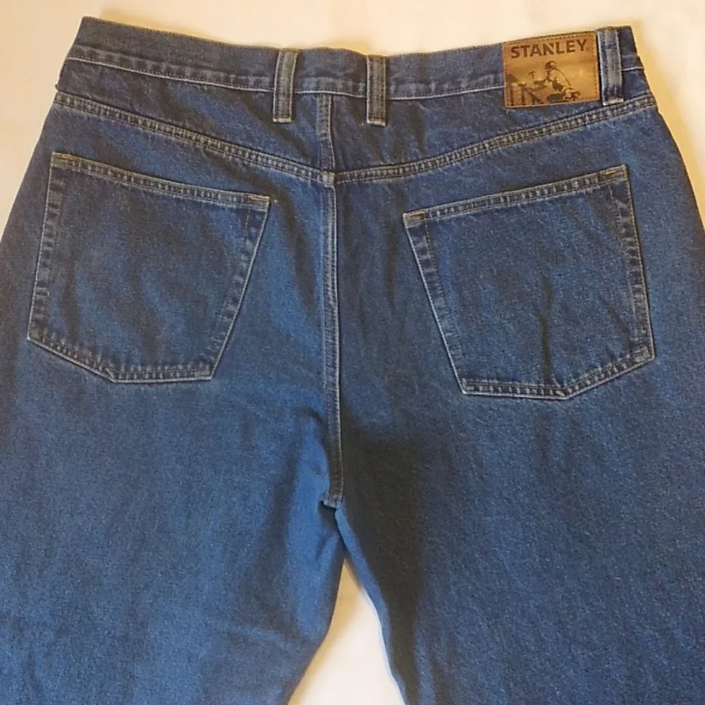 Stanley Straight Leg Denim Blue Jeans 38/30 EUC